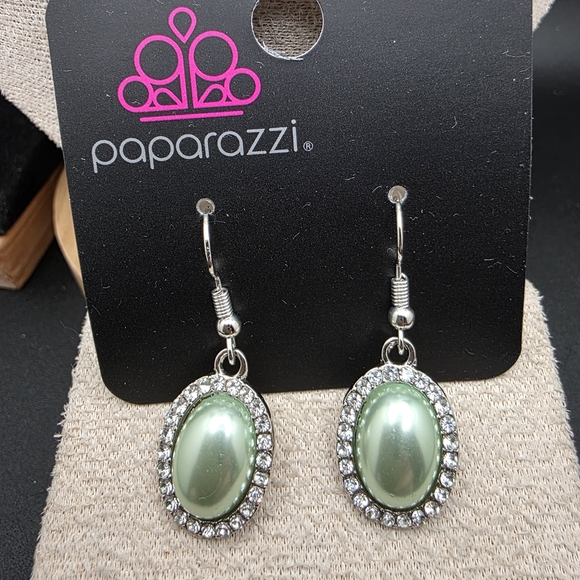 paparazzi Jewelry - Paparazzi Mint and Silver Oval Earrings (1988)